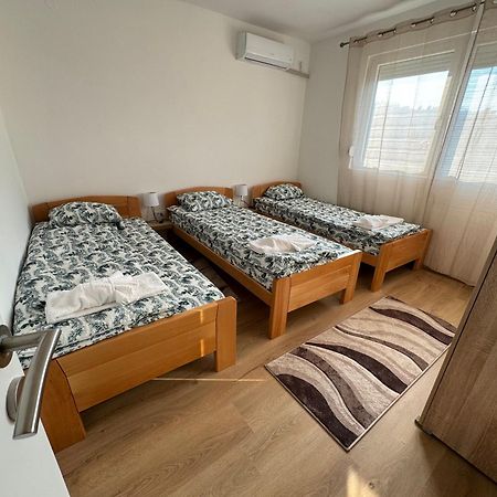 Vuk Apartman Donji Milanovac Zewnętrze zdjęcie
